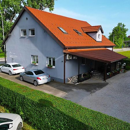 Apartments Cindra Karlovac Εξωτερικό φωτογραφία
