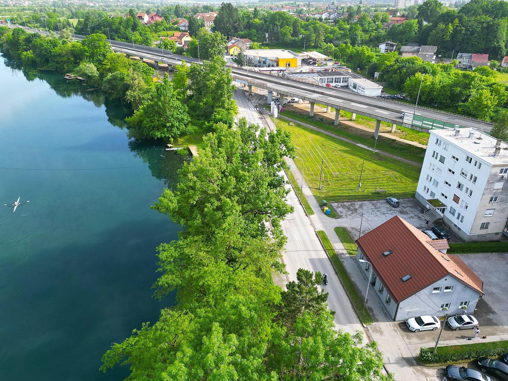 Apartments Cindra Karlovac Εξωτερικό φωτογραφία
